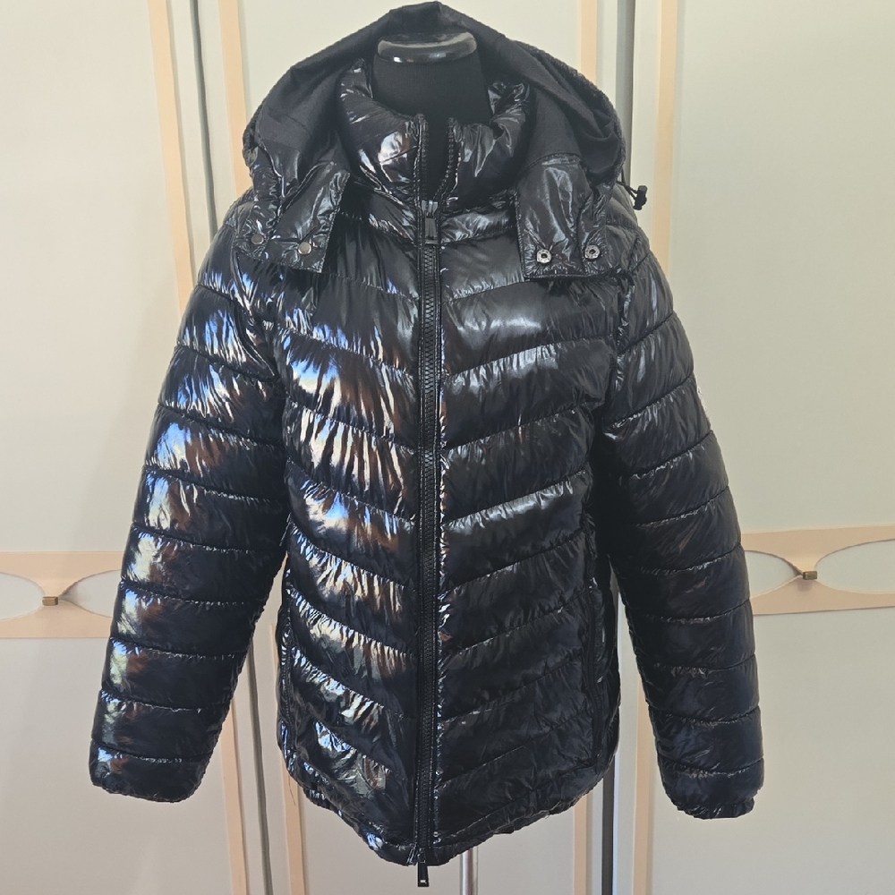 Bleecker and Mercer Men's Black Puffer Jacket~ EUC, Shiny, Lightweight, Warm~ M